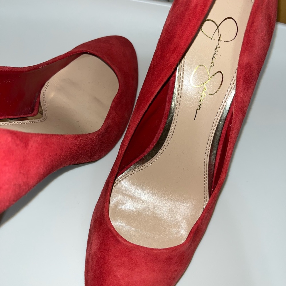 Red Heels - Picture 5 of 5